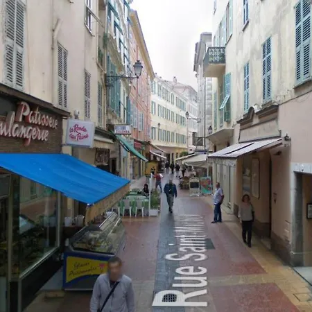 Avec Mezzanine, Climatise, Au Coeur De Menton, Proche Plages Et Commerces - Fr-1-196-300