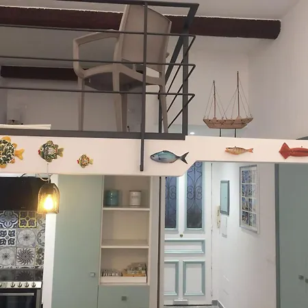 Apartment Avec Mezzanine, Climatise, Au Coeur De Menton, Proche Plages Et Commerces - Fr-1-196-300 *